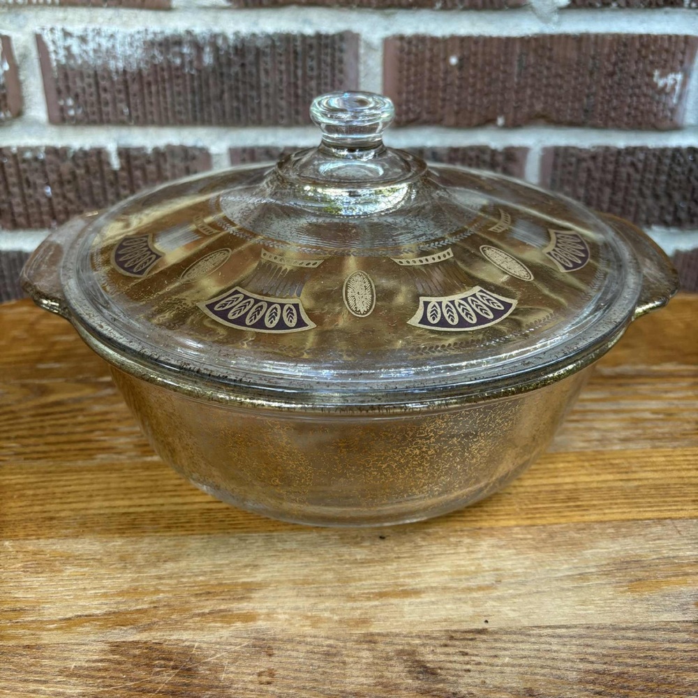 Culver FIRE-KING 22k Covered Casserole Dish Gold Sponged 2 Qt